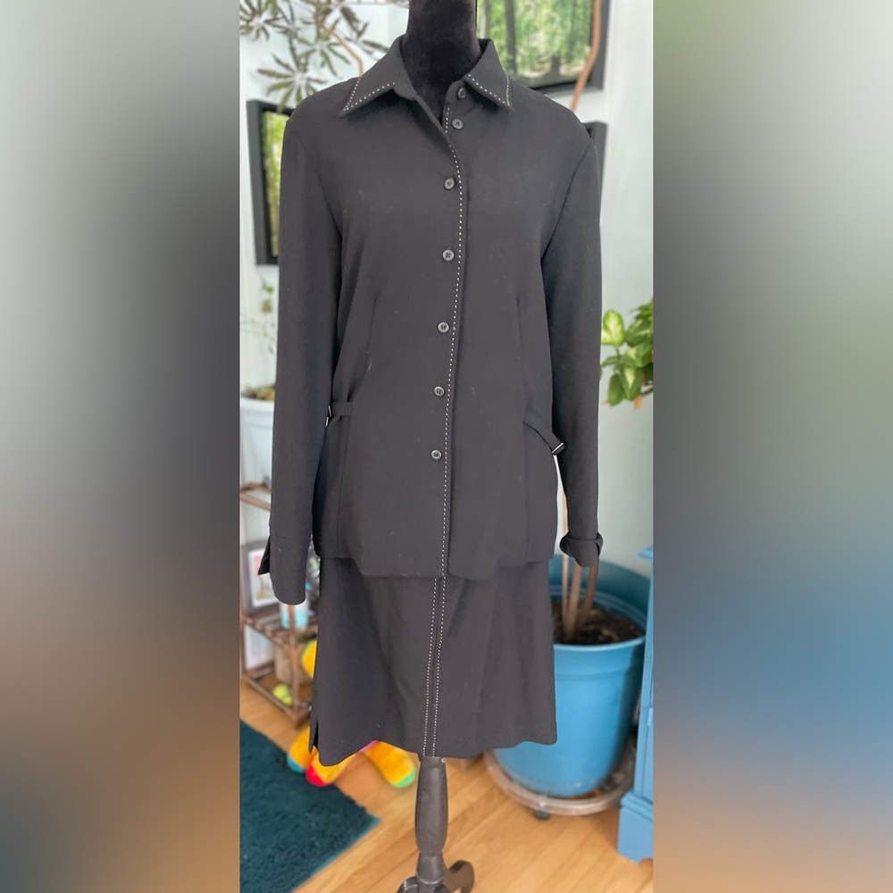 Black with White Accent Stitching Blazer & Skirt 2 Piece Suit Set Size 6